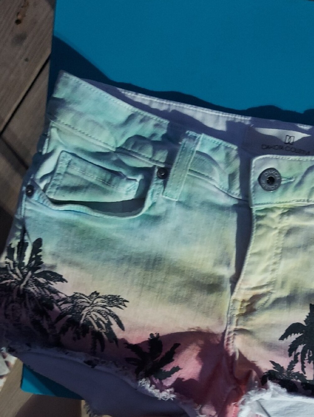 Dakota Collective Ombre Palm-Print Denim Shorts - Picture 6 of 12